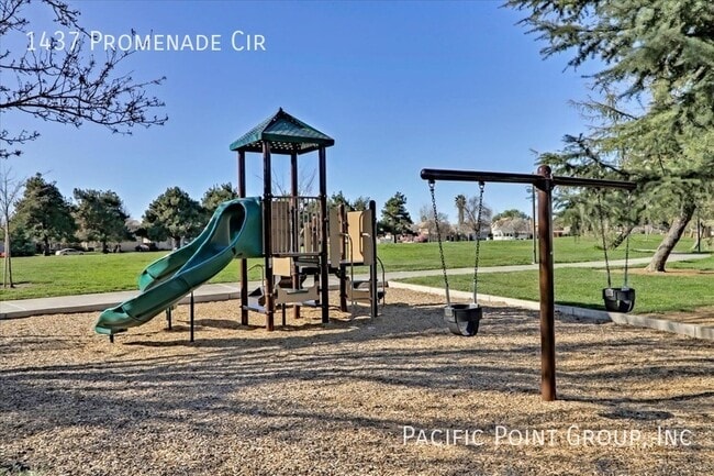 Building Photo - 1437 Promenade Cir