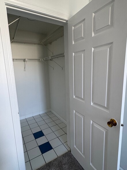 Walk in Closet - 1240 Whitney Ave