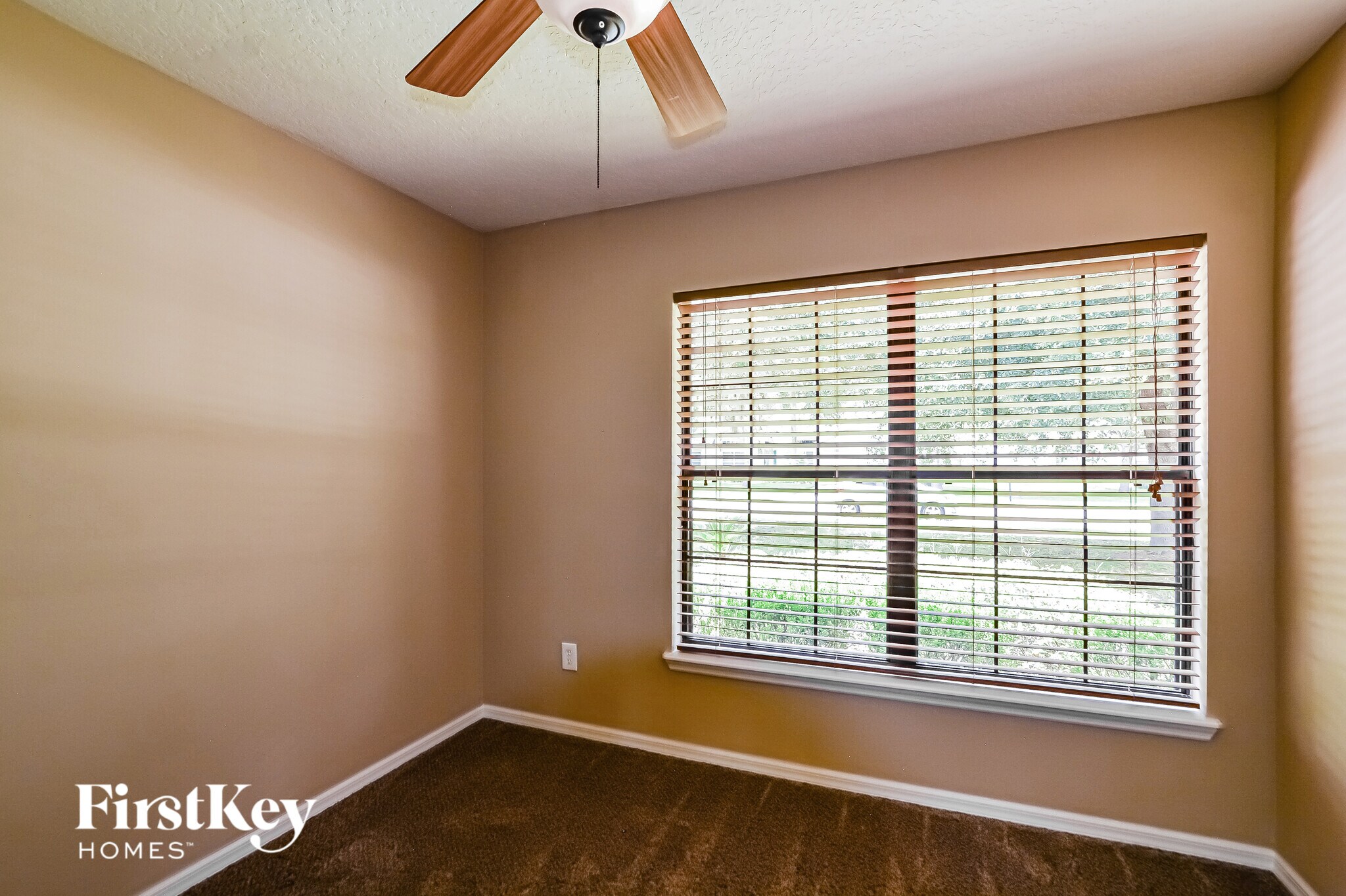 Building Photo - 1521 Clapton Dr