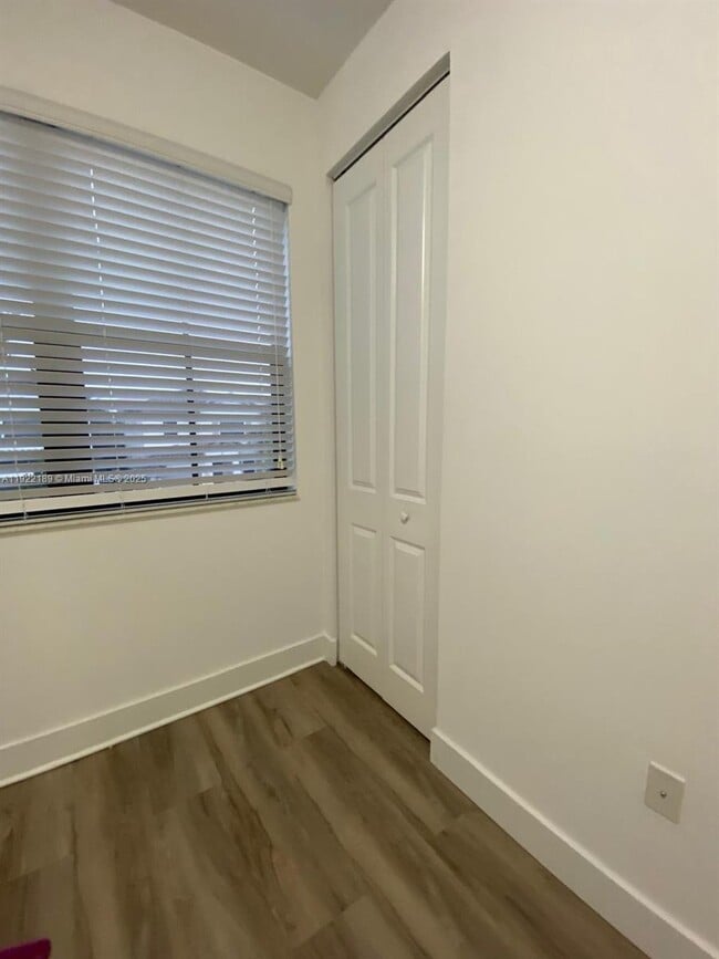 Building Photo - 9823 W 34th Ln