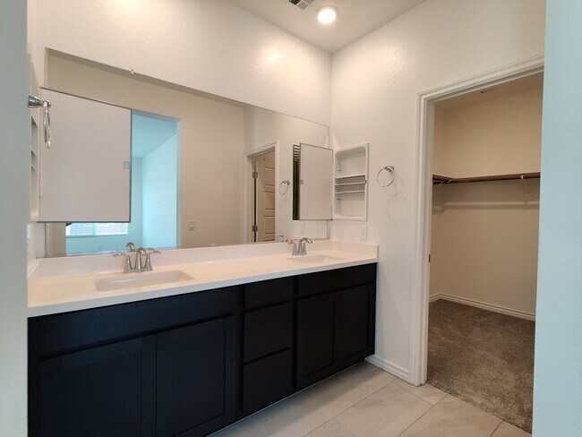 Building Photo - 267 Cordelia Cove Ave