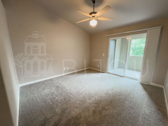 Building Photo - 6925 Ash Creek Heights