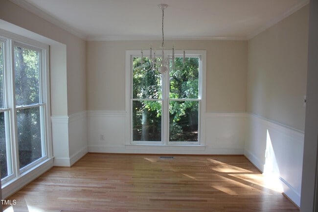 Building Photo - 6321 Gainsborough Dr