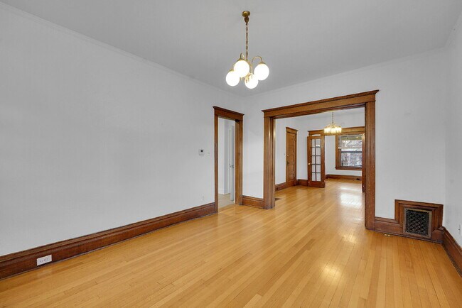 Building Photo - $2,180.95 - Charming 1 bed, 1 bath located in Denver with Bonus Flex Room!