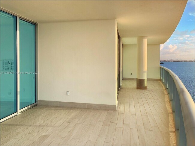 Building Photo - 7935 East Dr
