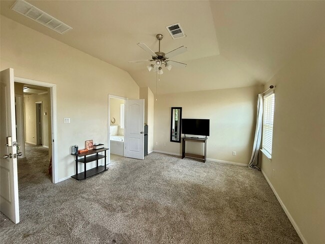 Building Photo - 4703 S Richwood Dr