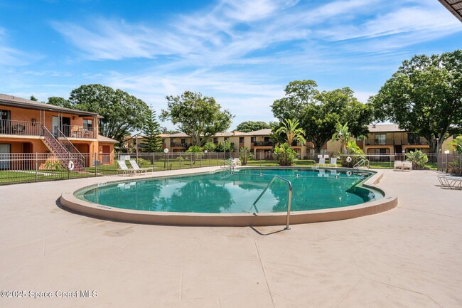 Primary Photo - 250 San Juan Cir