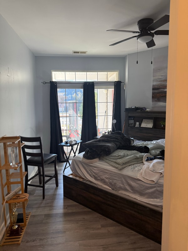 Building Photo - 704 River Rock Way