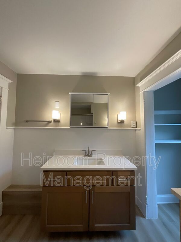 Building Photo - 601 Woodland Ave