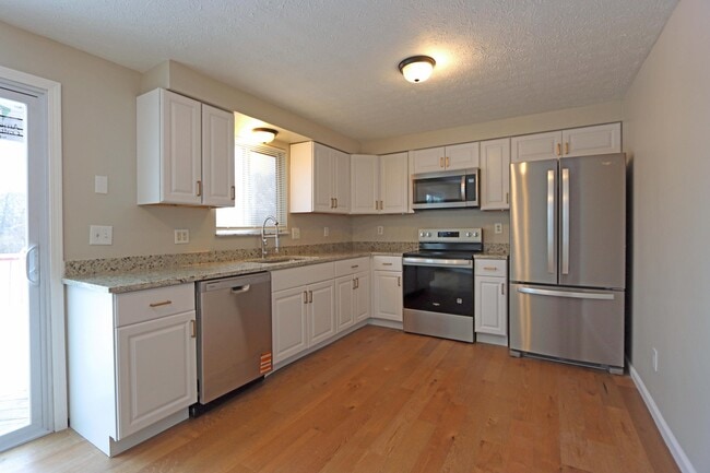 Building Photo - 5740 Vestry Ct