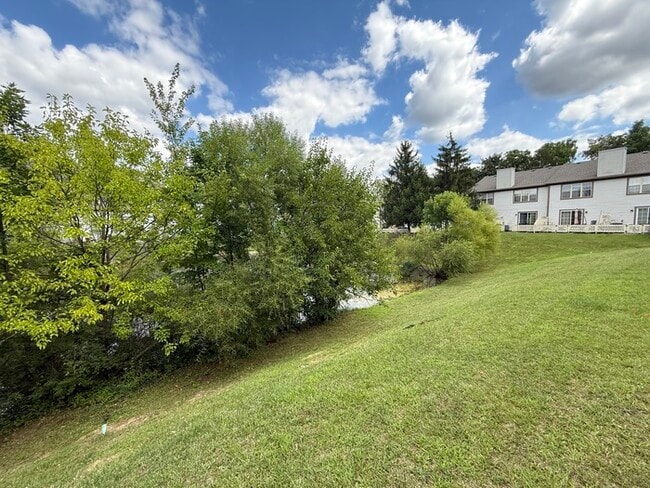 Building Photo - 5894 Aqua Bay Dr