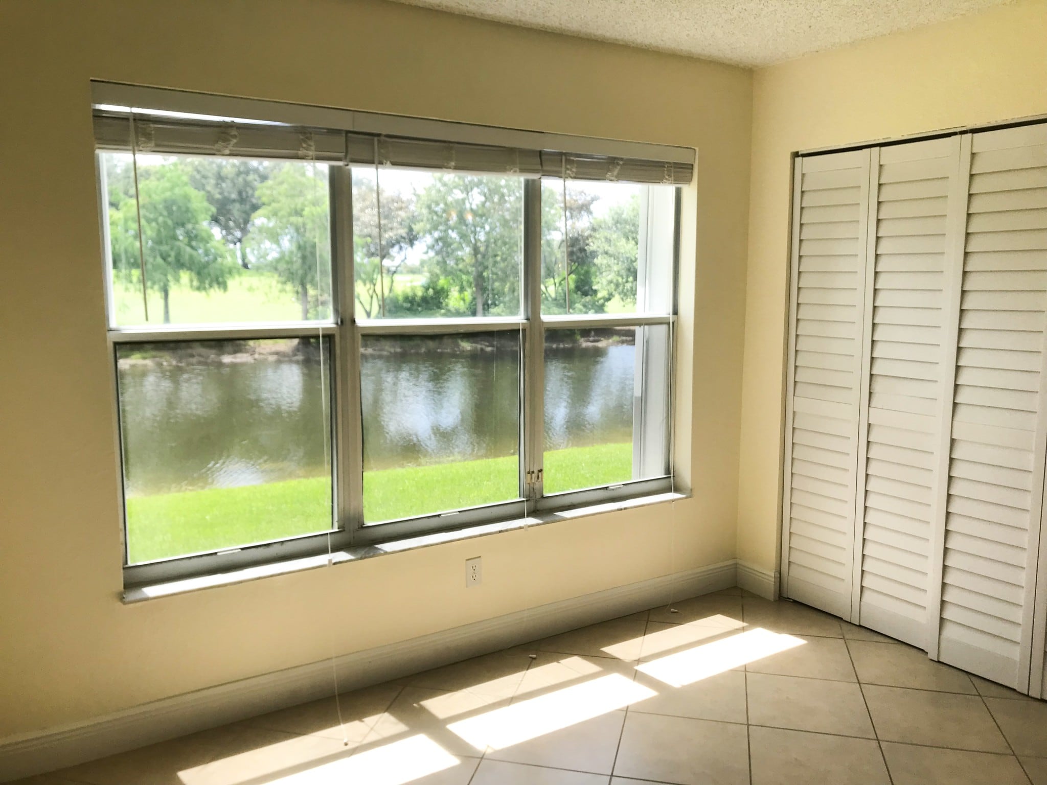 Lake Golf View from Den - 437 Vista Isles Dr