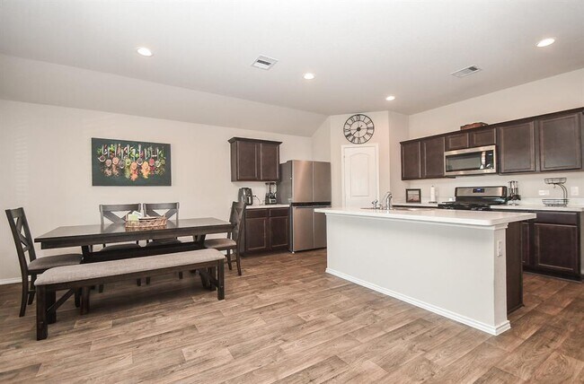 Building Photo - 21602 Victoria Harbor Dr