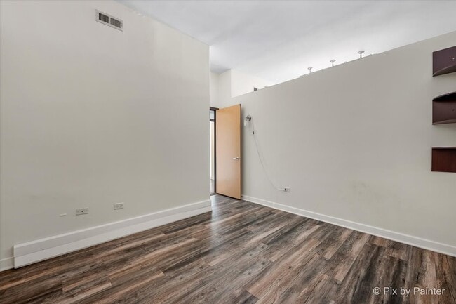 Building Photo - 1201 W Adams St