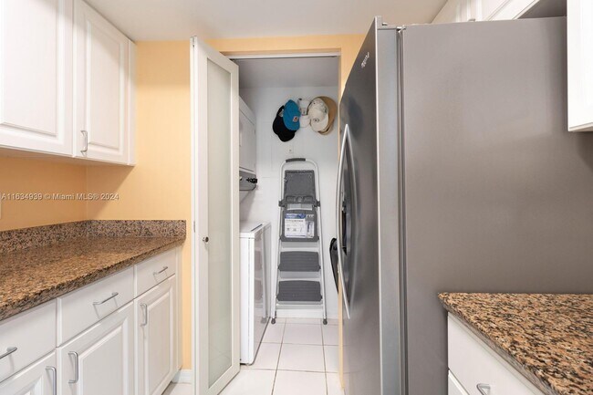 Building Photo - 90 Alton Rd