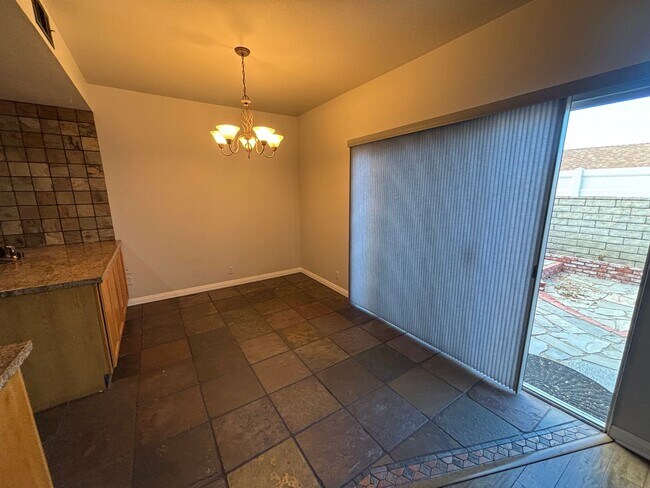 Building Photo - 22832 Banyan Pl