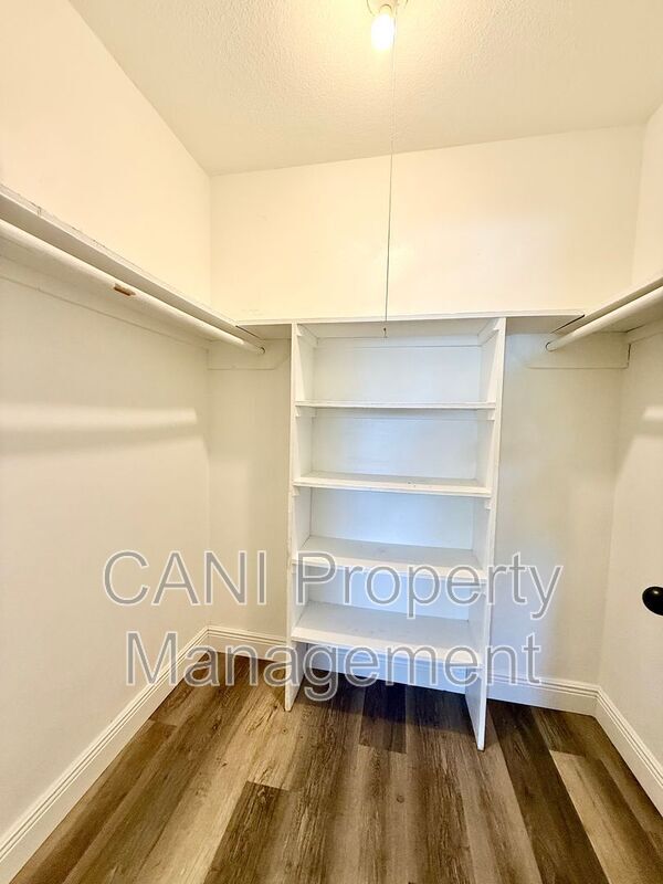 Building Photo - 4153 S Semoran Blvd