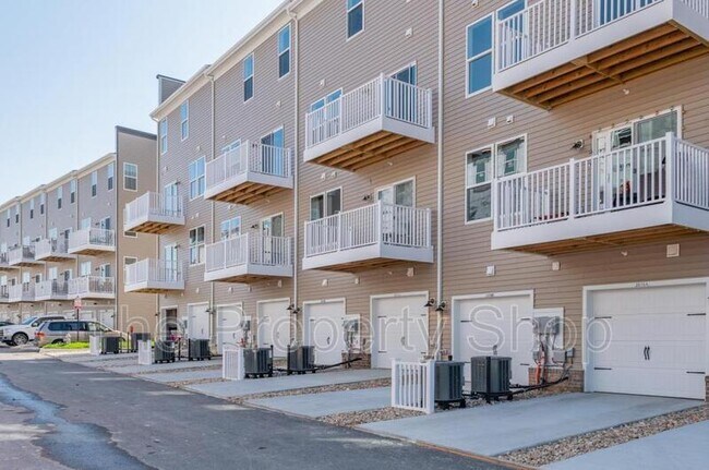 Building Photo - 2620 Lassen Pl