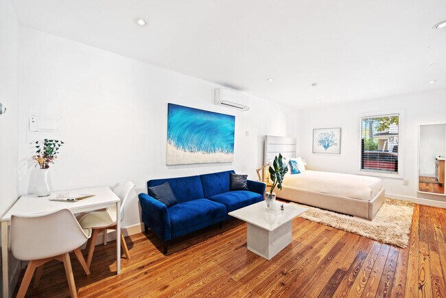 Primary Photo - 40 Phoenetia Ave