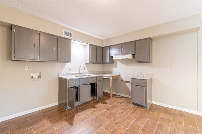 Building Photo - 3308 Spring Valley Cove