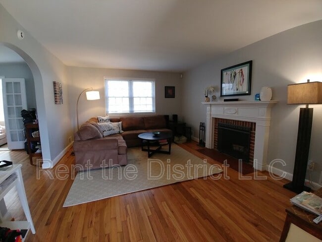 Building Photo - 4839 Yuma St NW