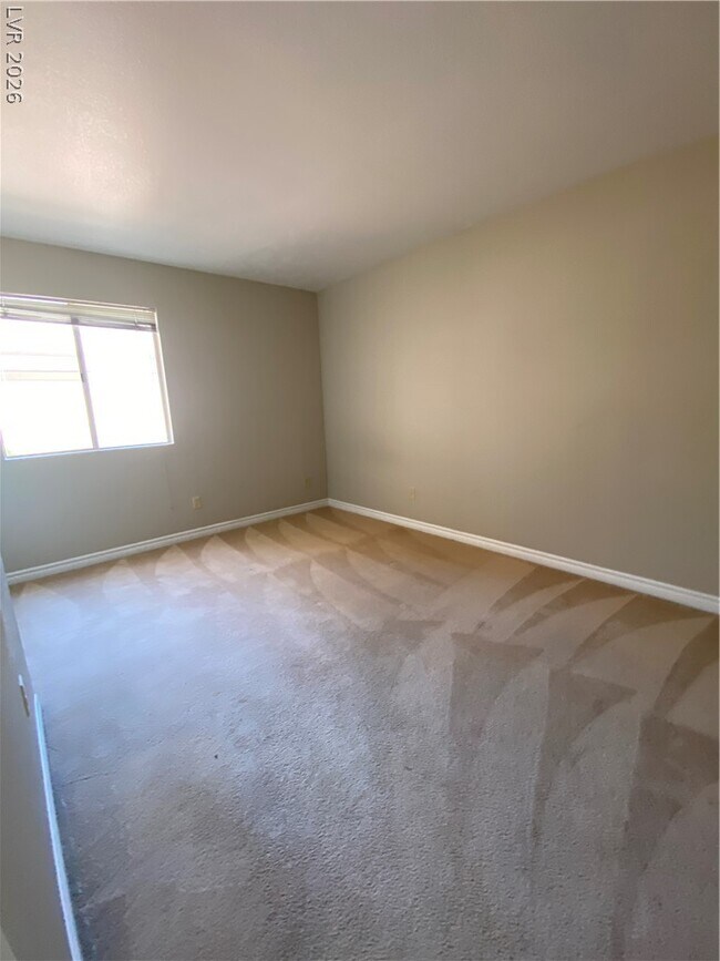 Building Photo - 5163 Indian River Dr