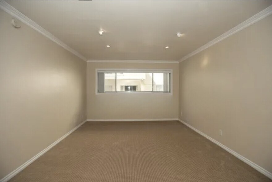 Master Bedroom - 11970 Montana Ave