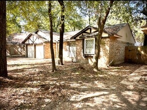 Building Photo - 18 Brookflower Rd