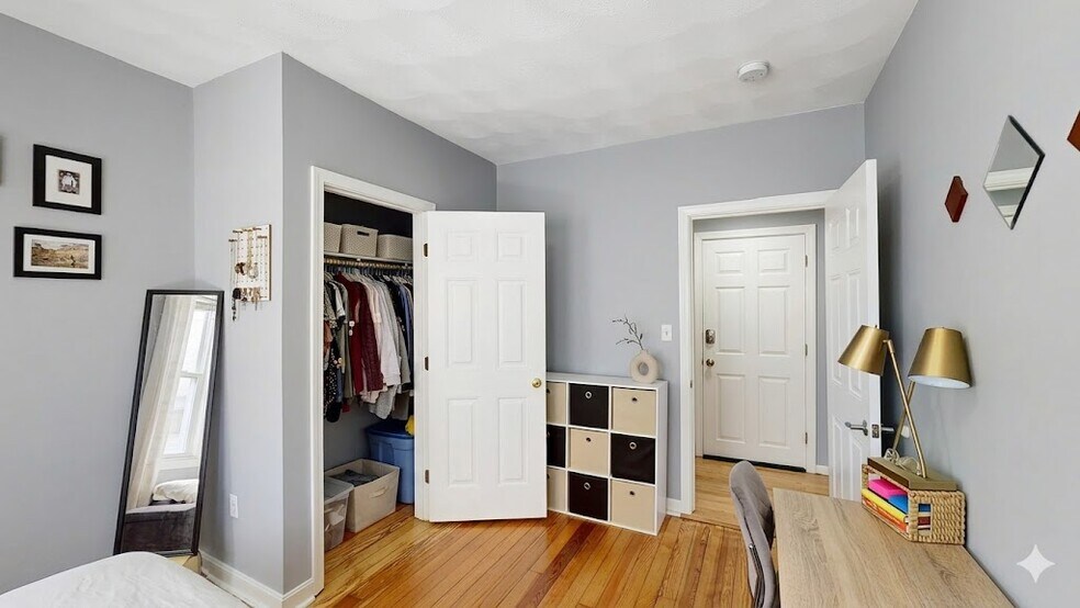 Building Photo - 50 Derby St