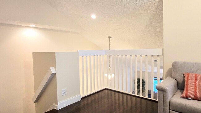 Building Photo - 6241 NW 74th Ct