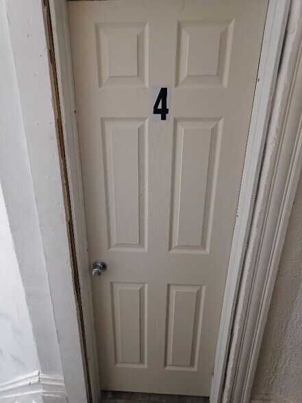 Building Photo - 9 Nutt Ave