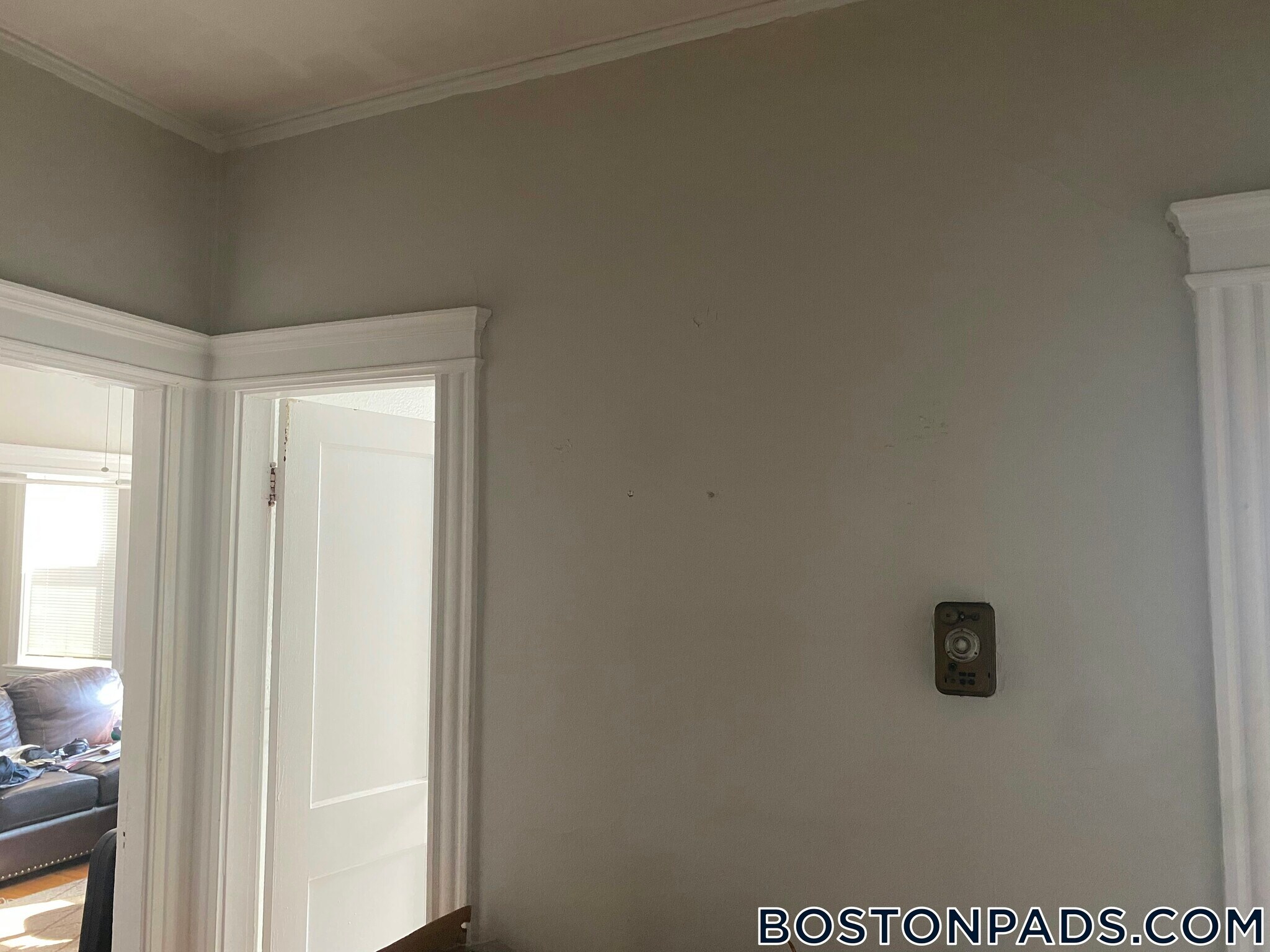 Building Photo - 211 Park Dr