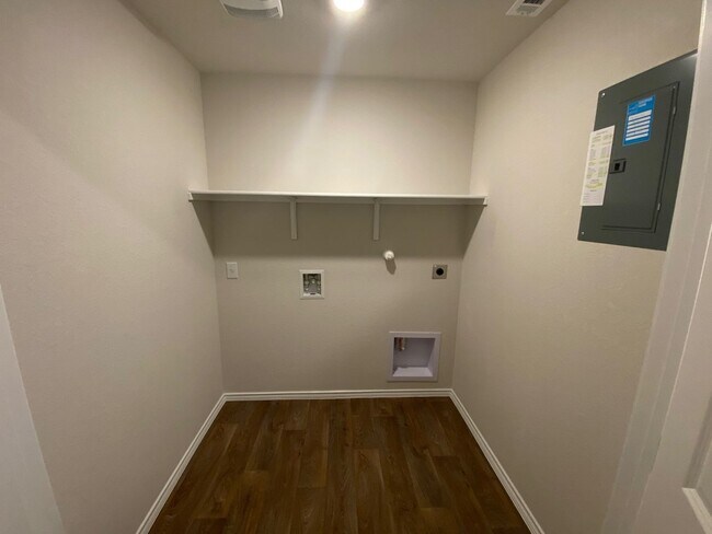 Building Photo - 2023-BUILT ONE STORY, 3 BEDROOM, 2 BATH