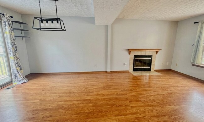 Building Photo - 6865 Barker Dr