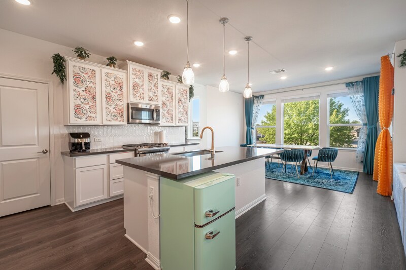 Building Photo - 1614 Iberville Dr