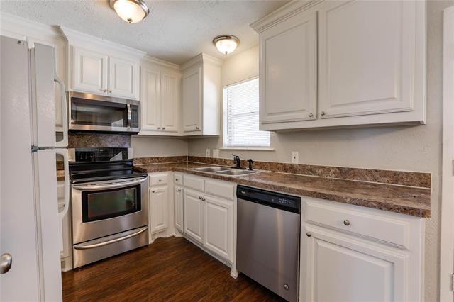 Building Photo - 315 Memory Ln