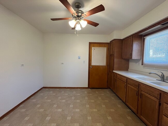 Building Photo - 207 N Lord Ave