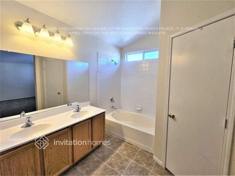 Building Photo - 5324 Clover Blossom Ct