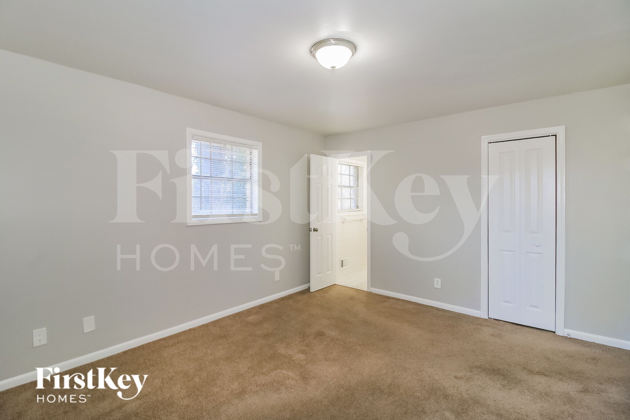 Building Photo - 2364 Tiffany Cir