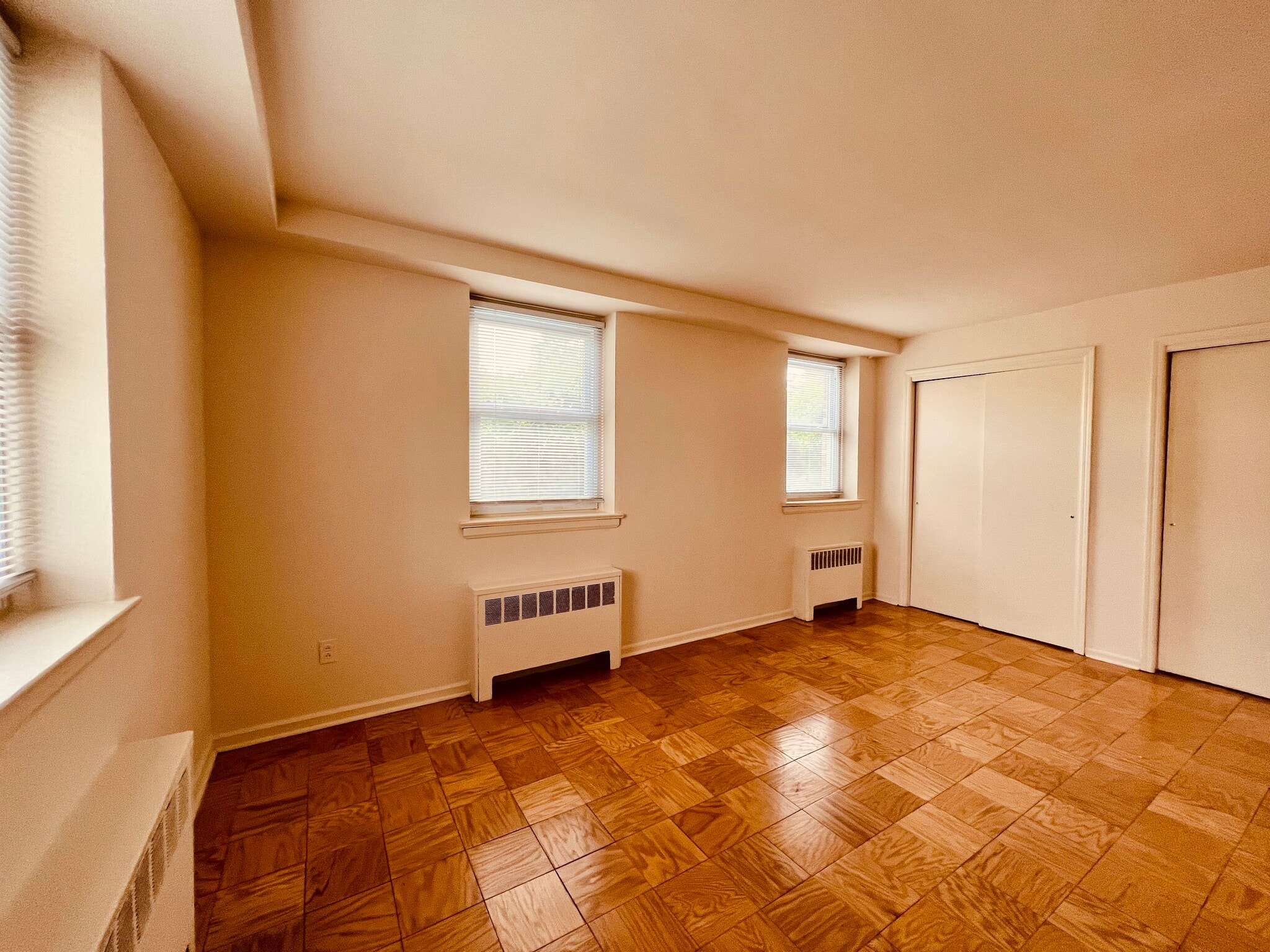 Building Photo - 242 Summit Ave