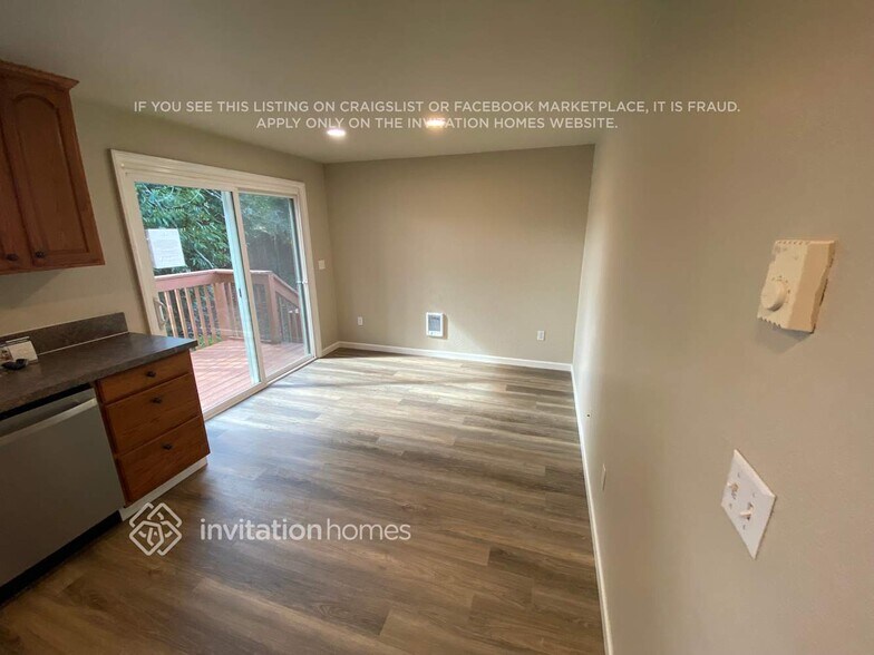 Building Photo - 3725 SW 332nd Pl