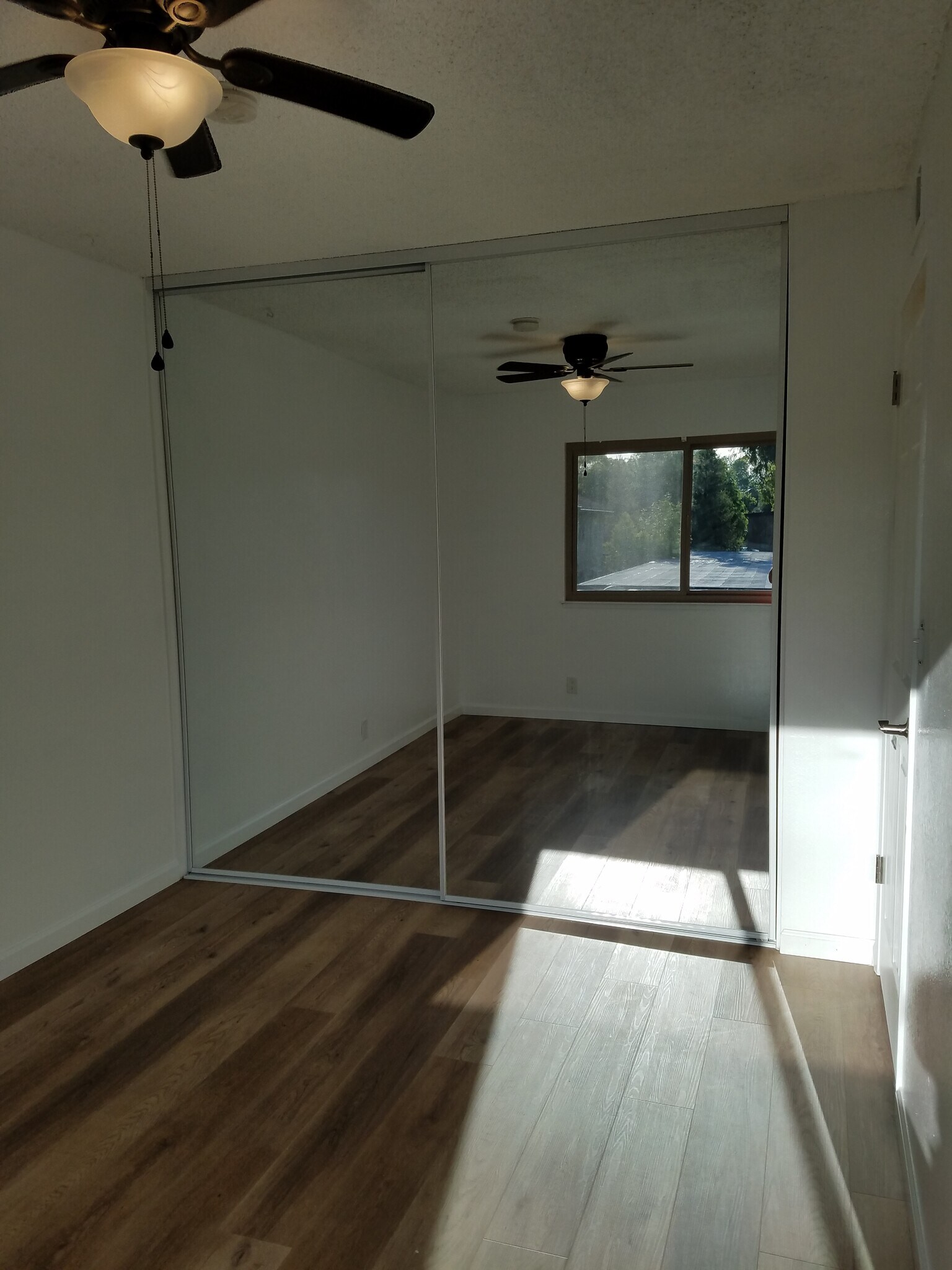 Building Photo - 792 Ferndale Ct