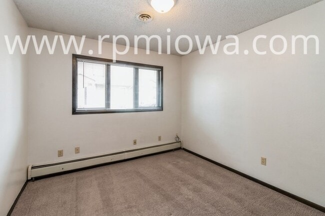 Building Photo - 1507 N Dakota Ave