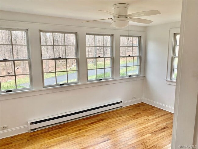 Building Photo - 336 Armonk Rd