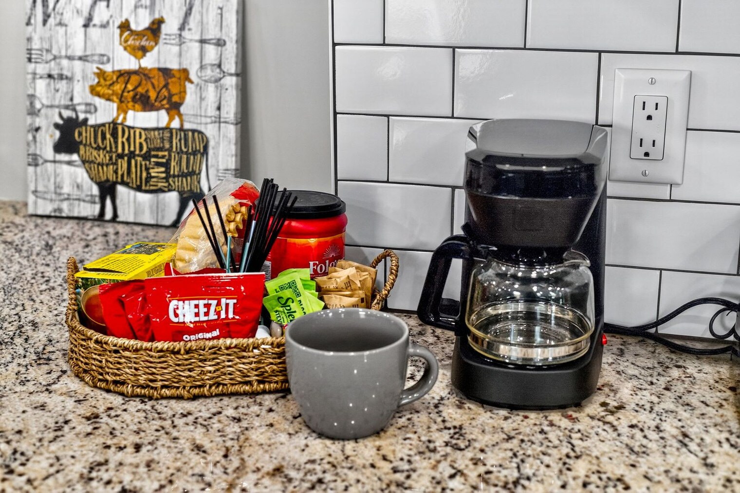 Building Photo - 2910 N Ola Ave