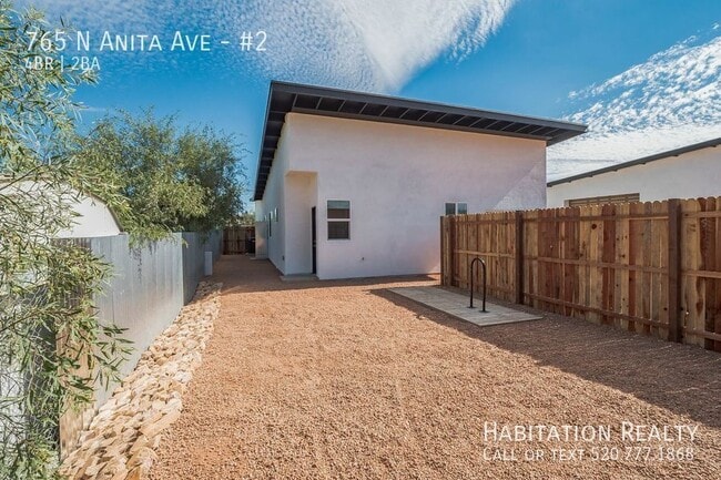 Building Photo - 765 N Anita Ave