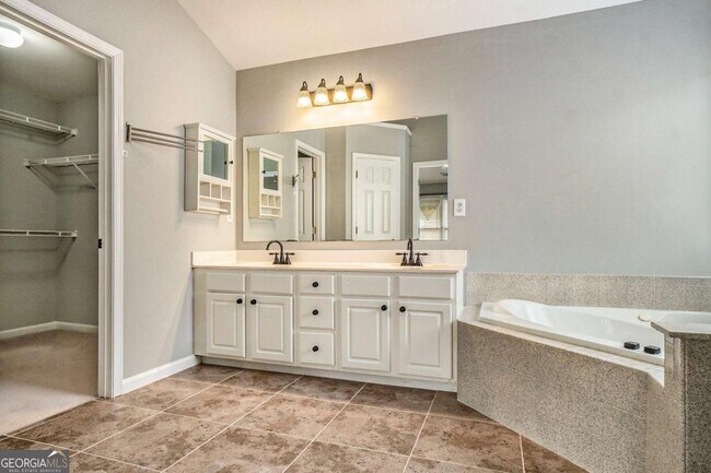 Building Photo - 4893 Delford Ct