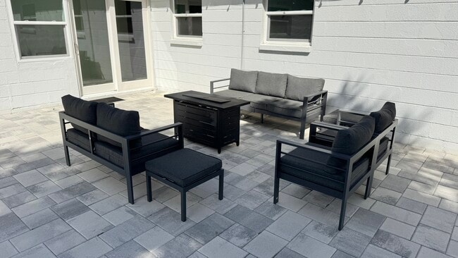 Building Photo - 2936 27th Ave N