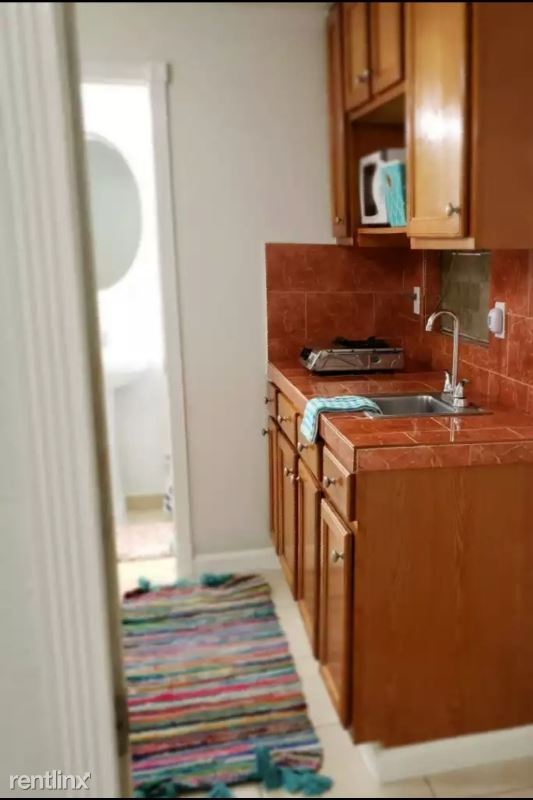Building Photo - 1 br, 1 bath Apartment - 891 SW 128 court