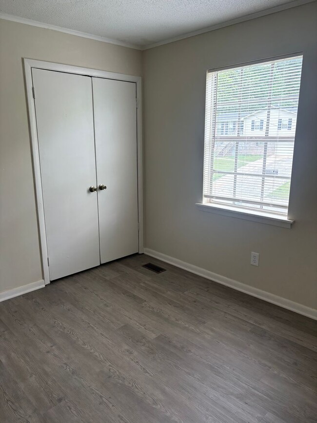 Building Photo - New For Rent!